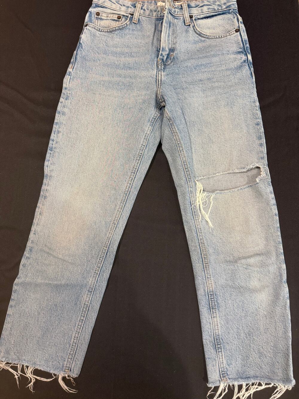 Topshop Straight Jeans W26 L30 Light Wash Distressed Ripped Knee Raw Hem